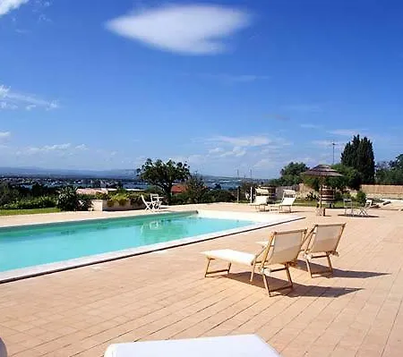 לינה וארוחת בוקר Il Casale *